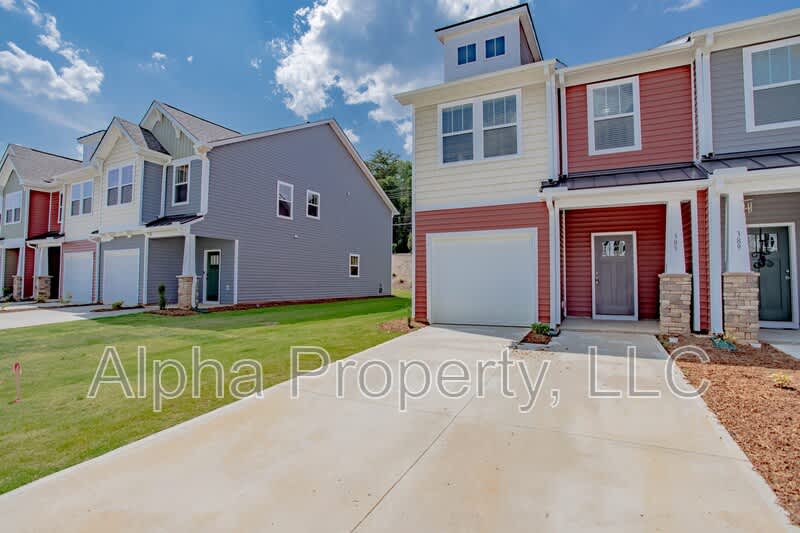 385 Hague Drive – photo 2