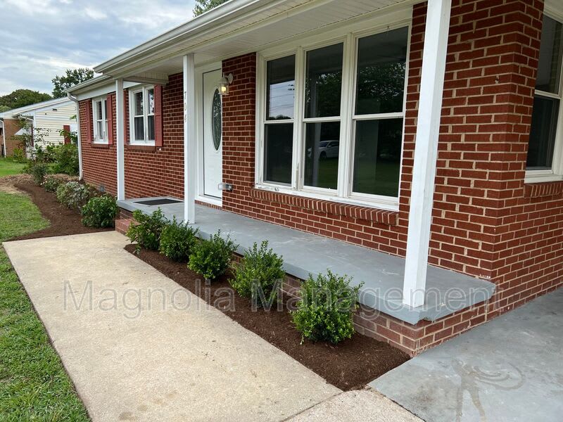 704 Cardinal Dr – photo 2