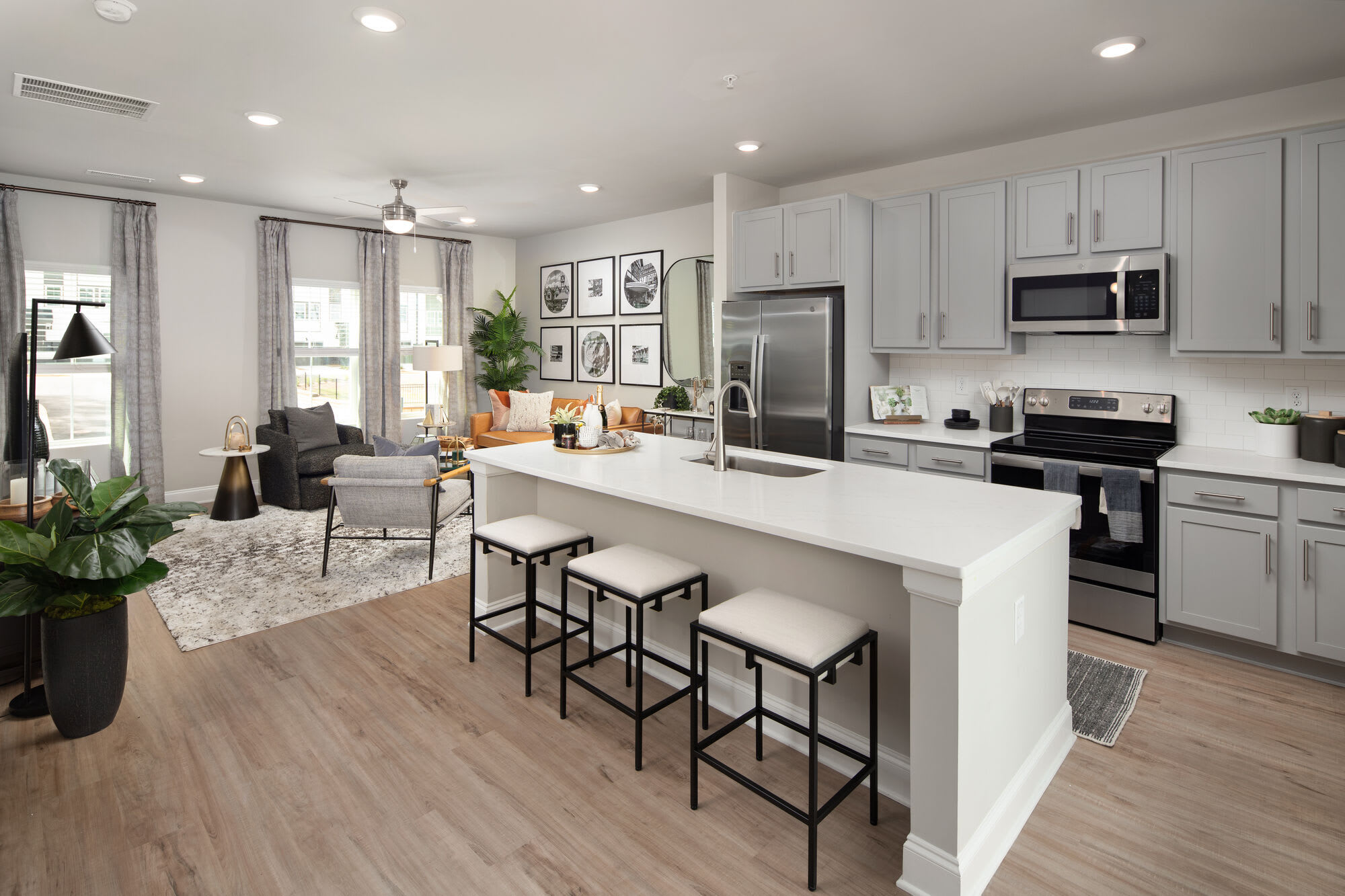 Generation Avondale East Townhomes – photo 2