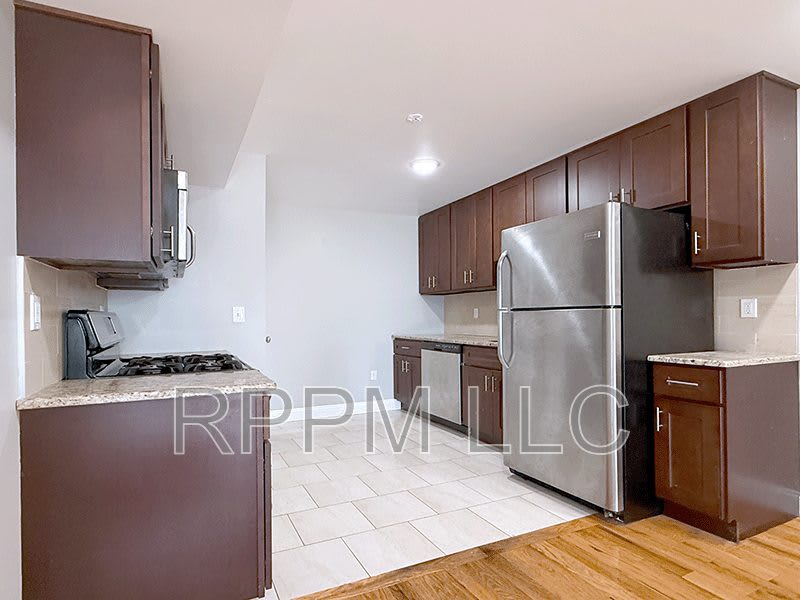 381 Communipaw Ave UNIT 2B – photo 3