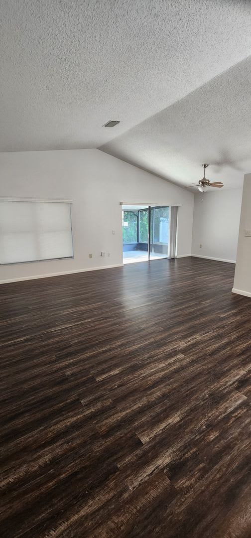 Single Family Home – photo 2