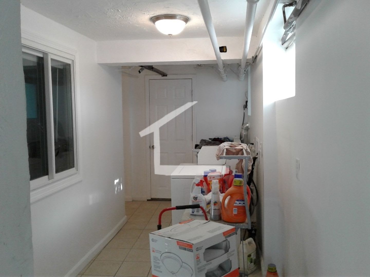 8 Bedroom No Broker Fee – photo 2