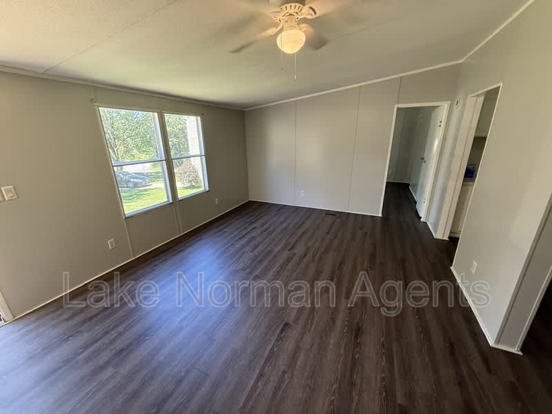 1121 McRee Heights Circle – photo 2