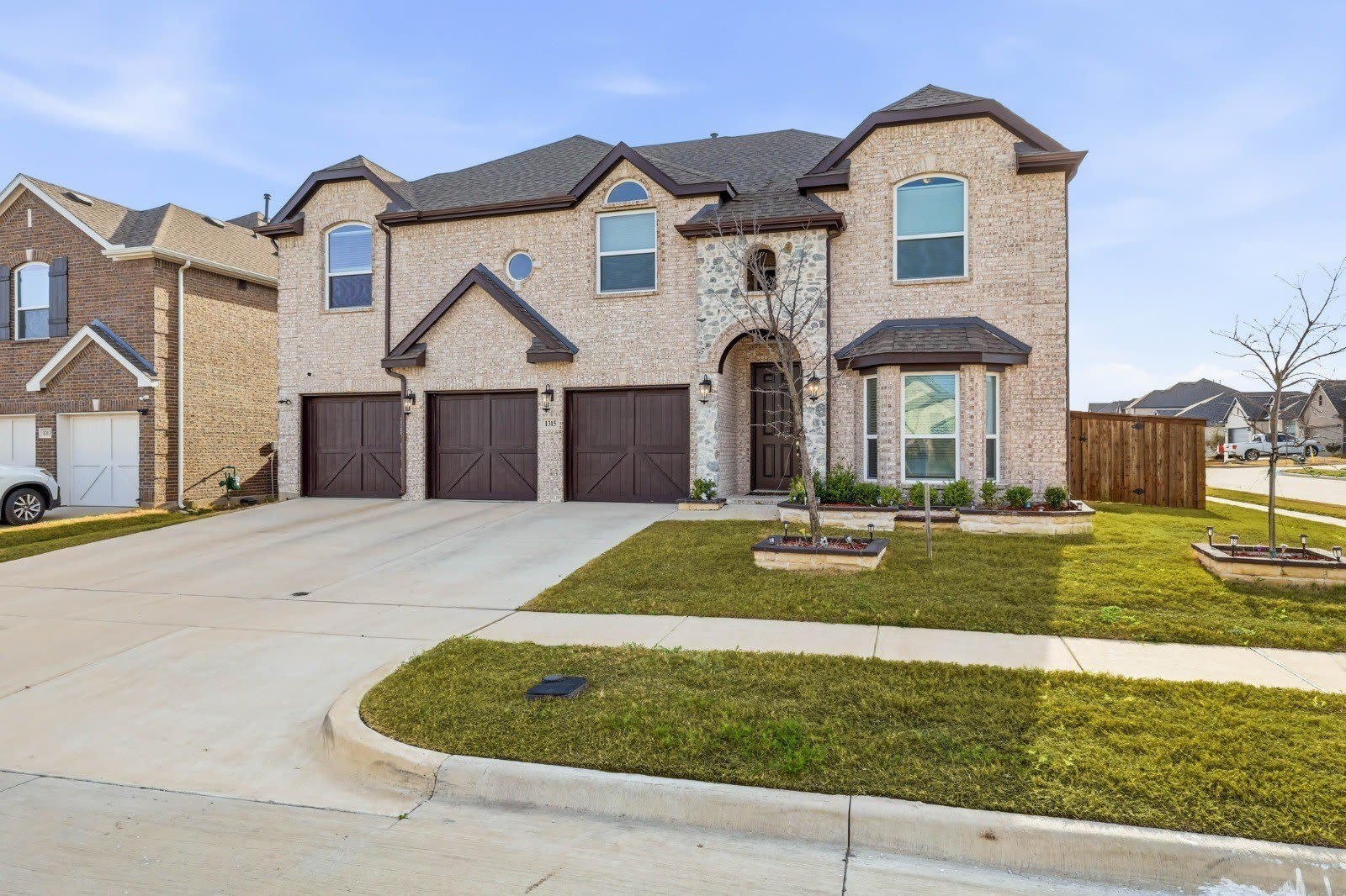 1315 Cascade Lane – photo 2