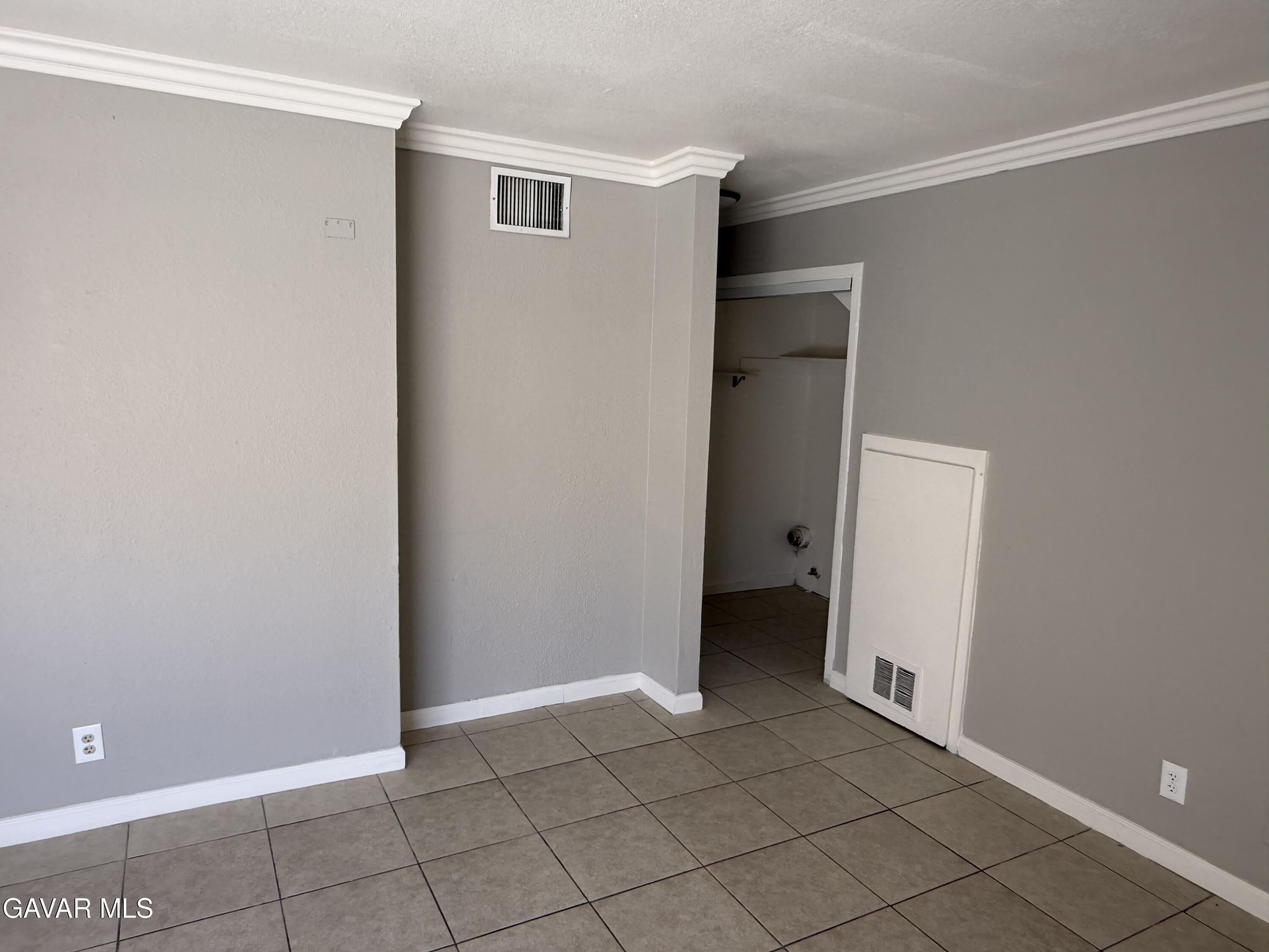 4242 W Avenue L – photo 5