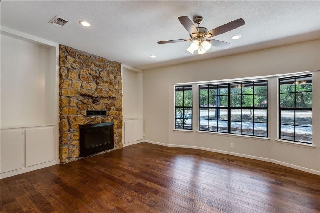 524 Sanders Road – photo 4