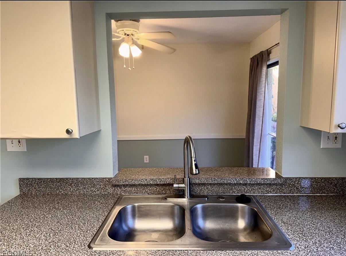 12650 Kenwood Lane – photo 4