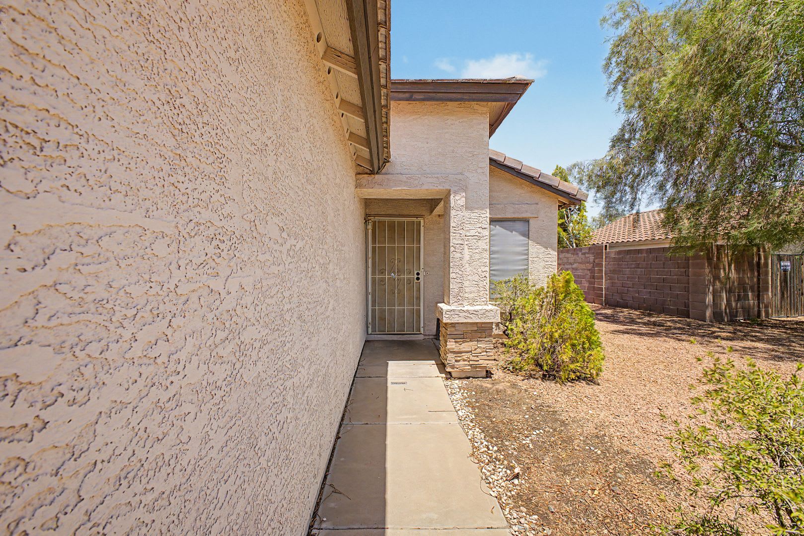 Nice 3 Bedroom 2 Bath Home – photo 4