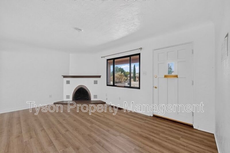 5504 Granite NE – photo 5