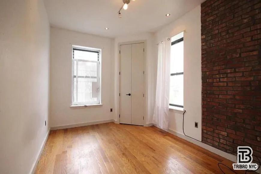977 jefferson avenue – photo 3