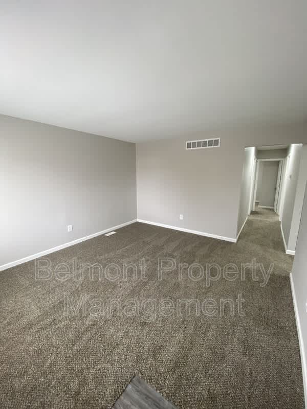 11020 Hupp – photo 2