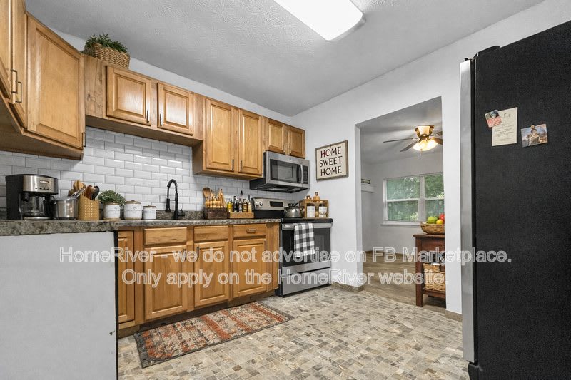 5757 Antoinette Ln – photo 3