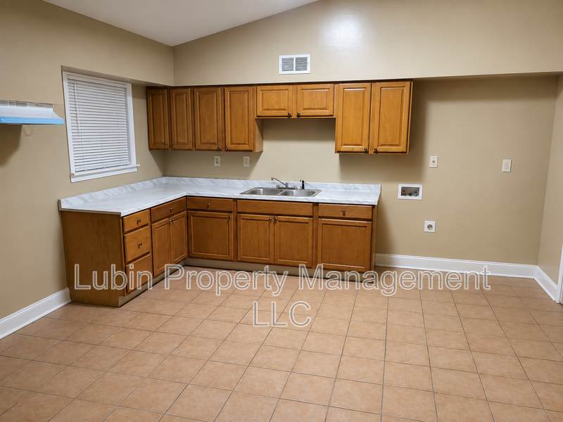 4818 Peace St – photo 4