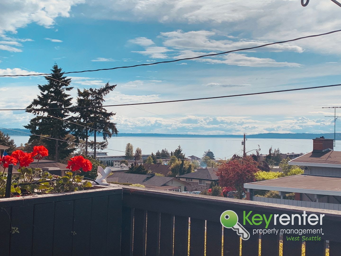 Stunning Des Moines Home With Puget Sound Views Spacious Deck – photo 2