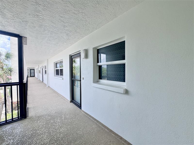 244 St Augustine Ave 304W – photo 2