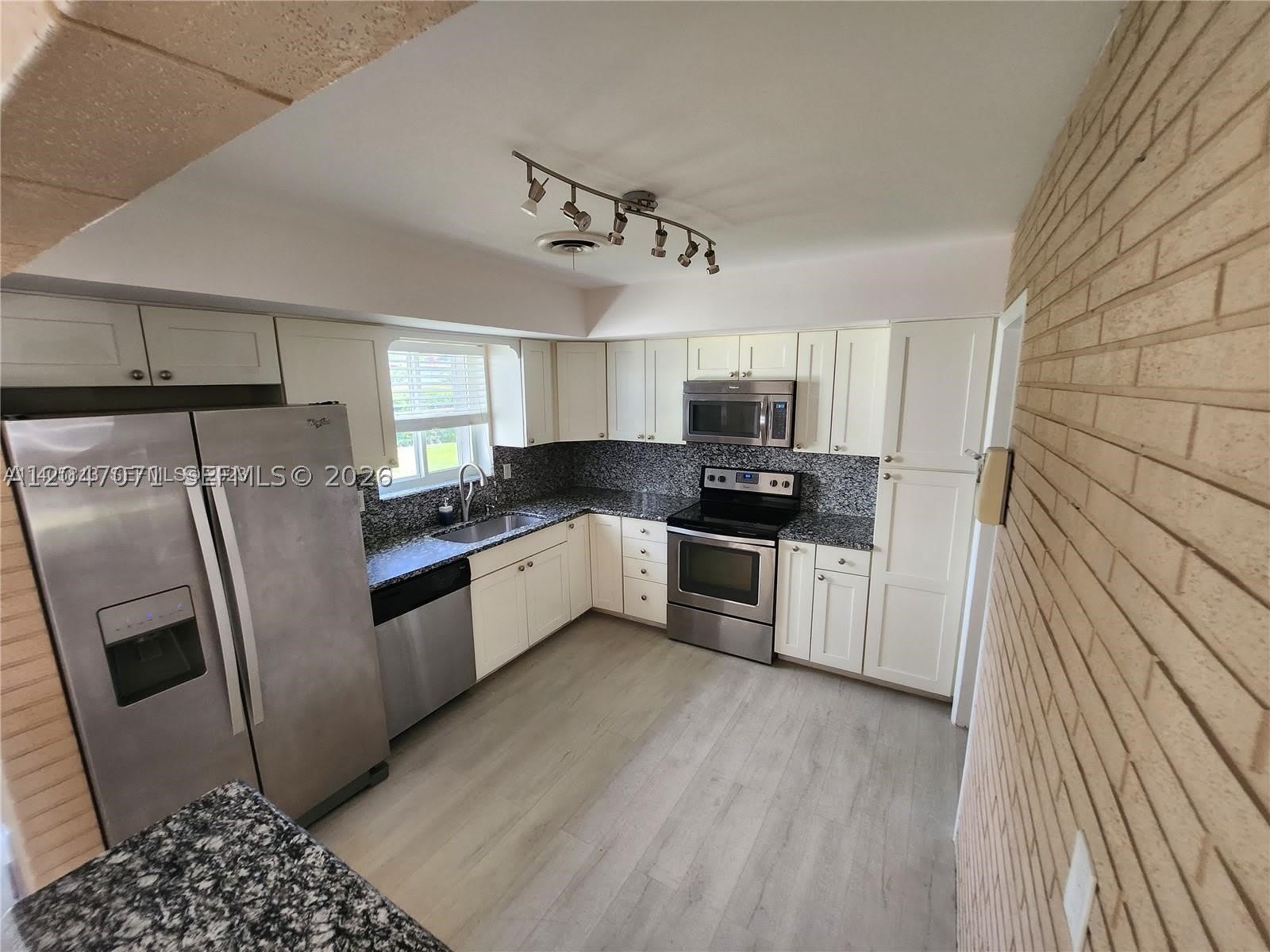 3346 Coolidge St – photo 4
