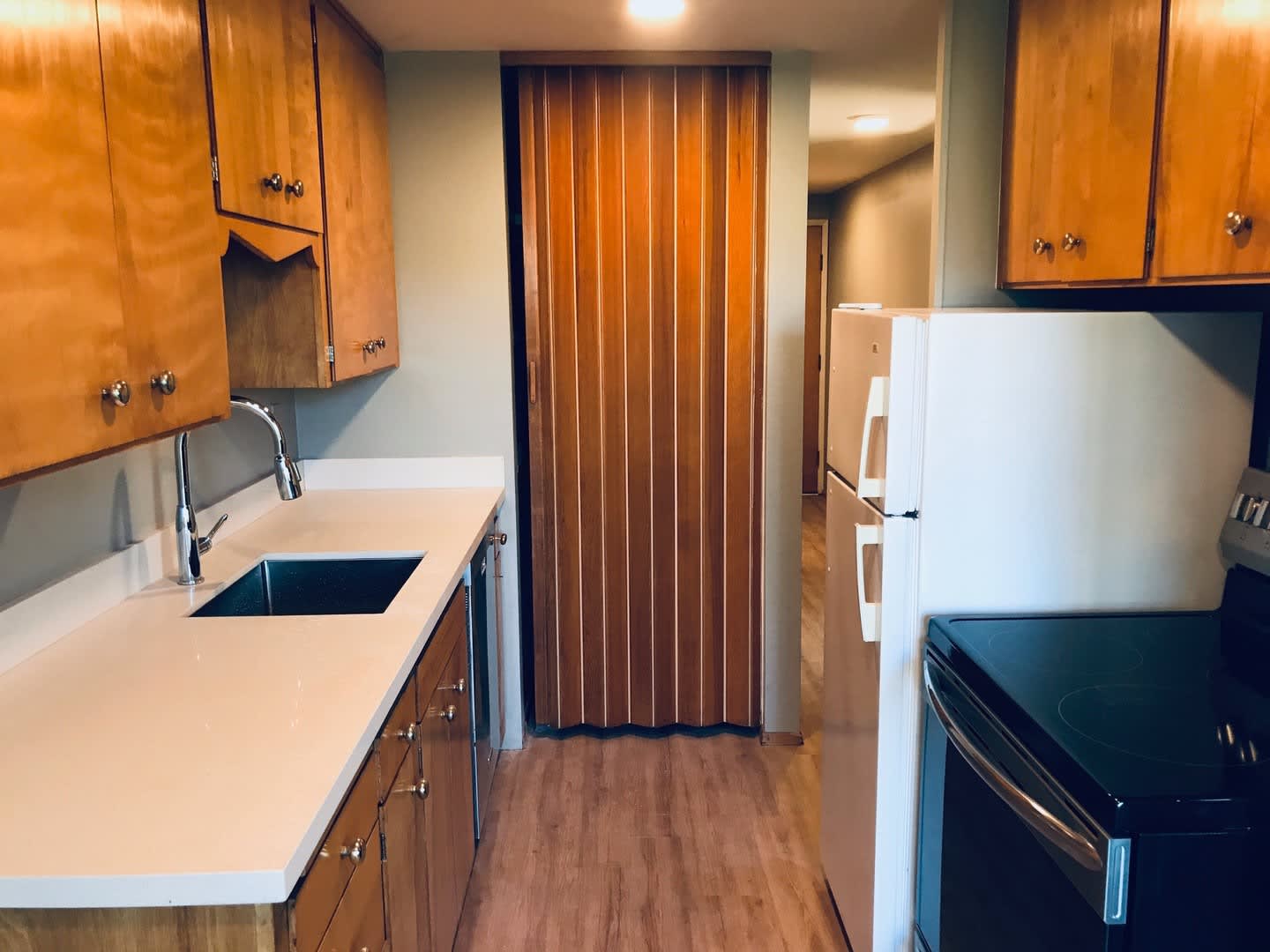 2210 Minor Ave E – photo 2