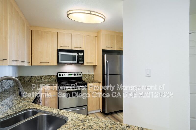 7415 Charmant Dr – photo 5