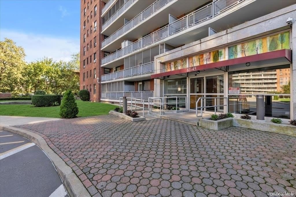 61-45 98 Street – photo 4