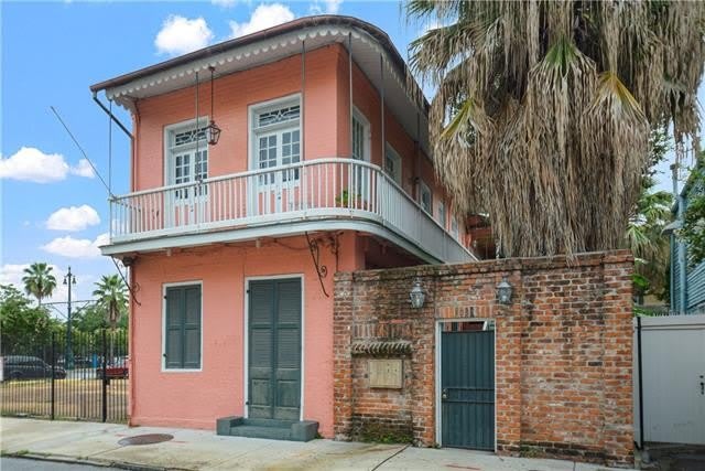 1031 BARRACKS Street – photo 2