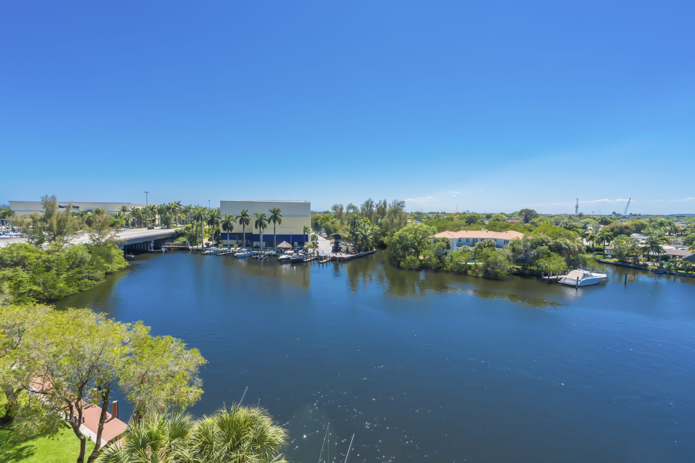 22 Royal Palm Way – photo 3