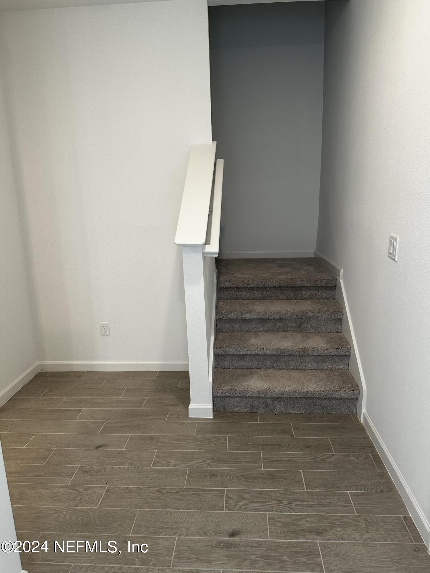 4387 LEEWARD BREEZE Loop – photo 5