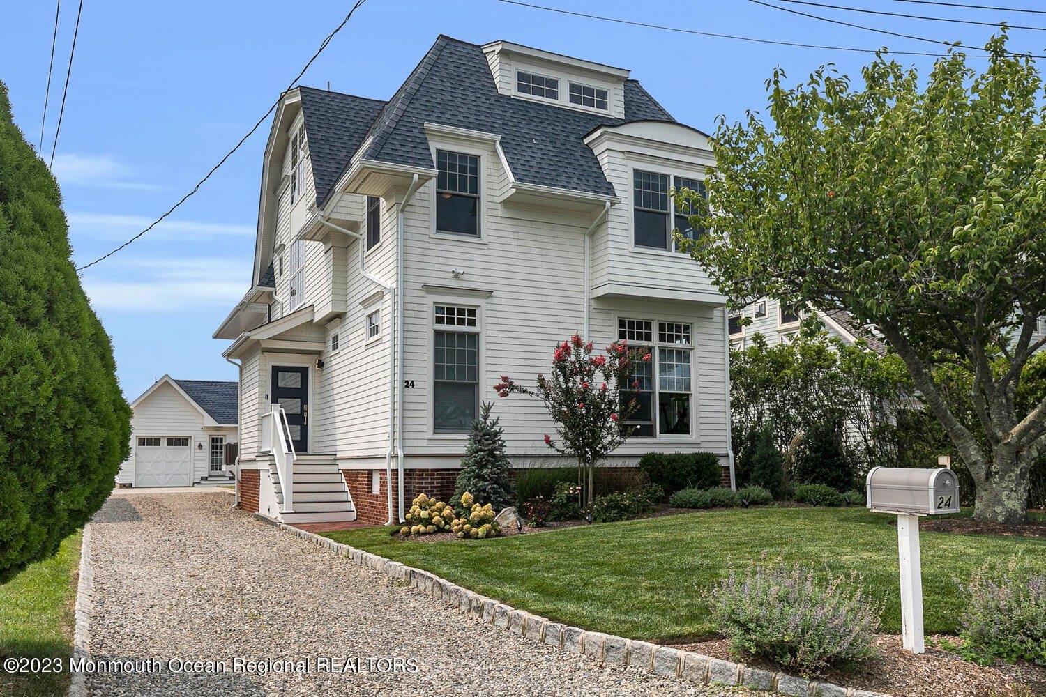 24 Park Road – photo 1