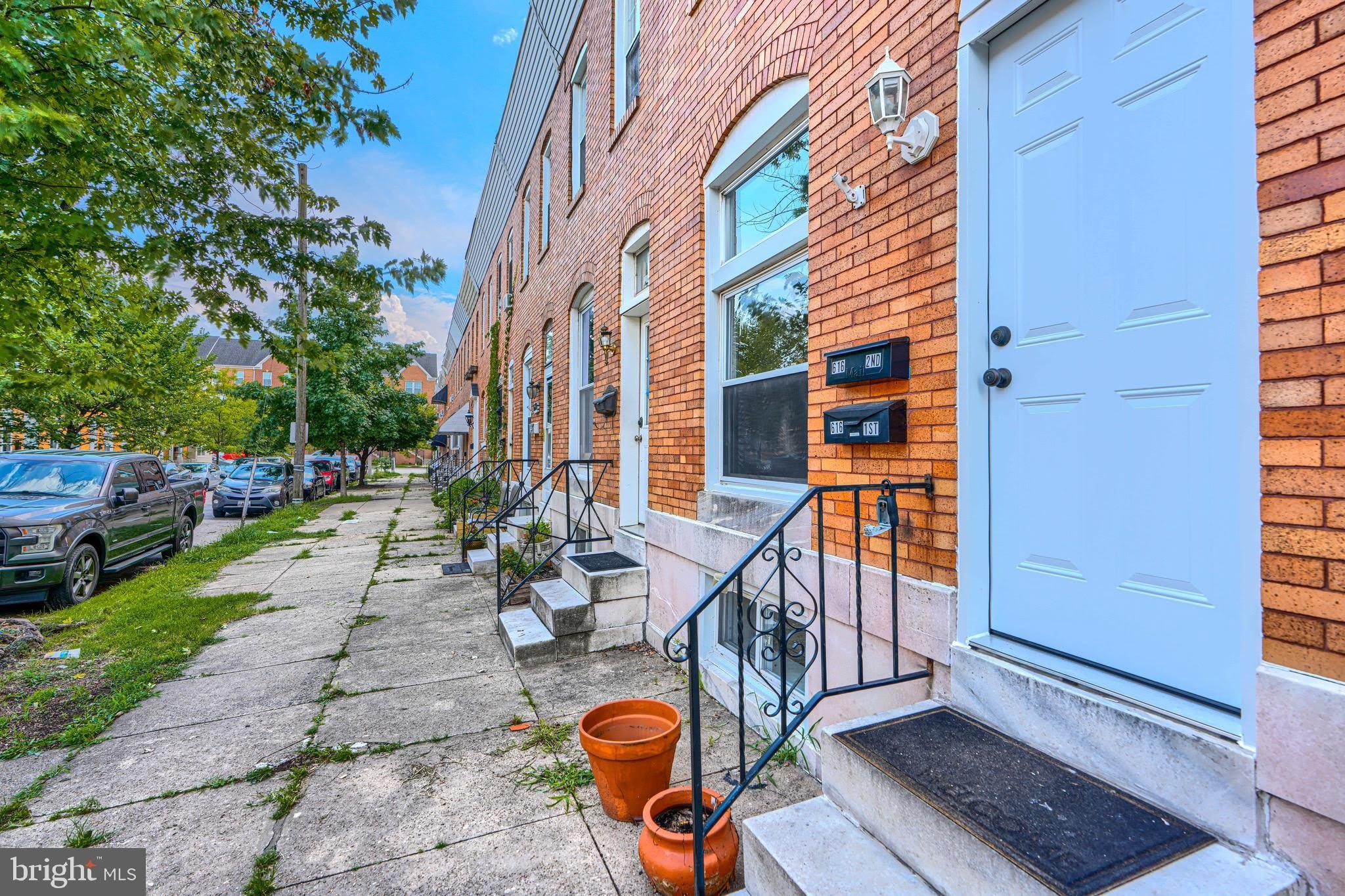 616 S Lehigh Street – photo 1
