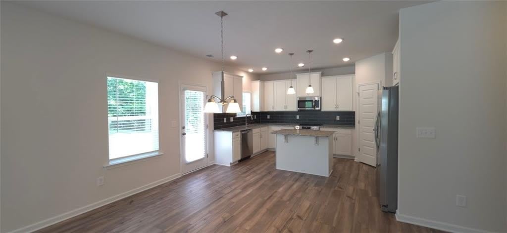 523 Grover Street – photo 4