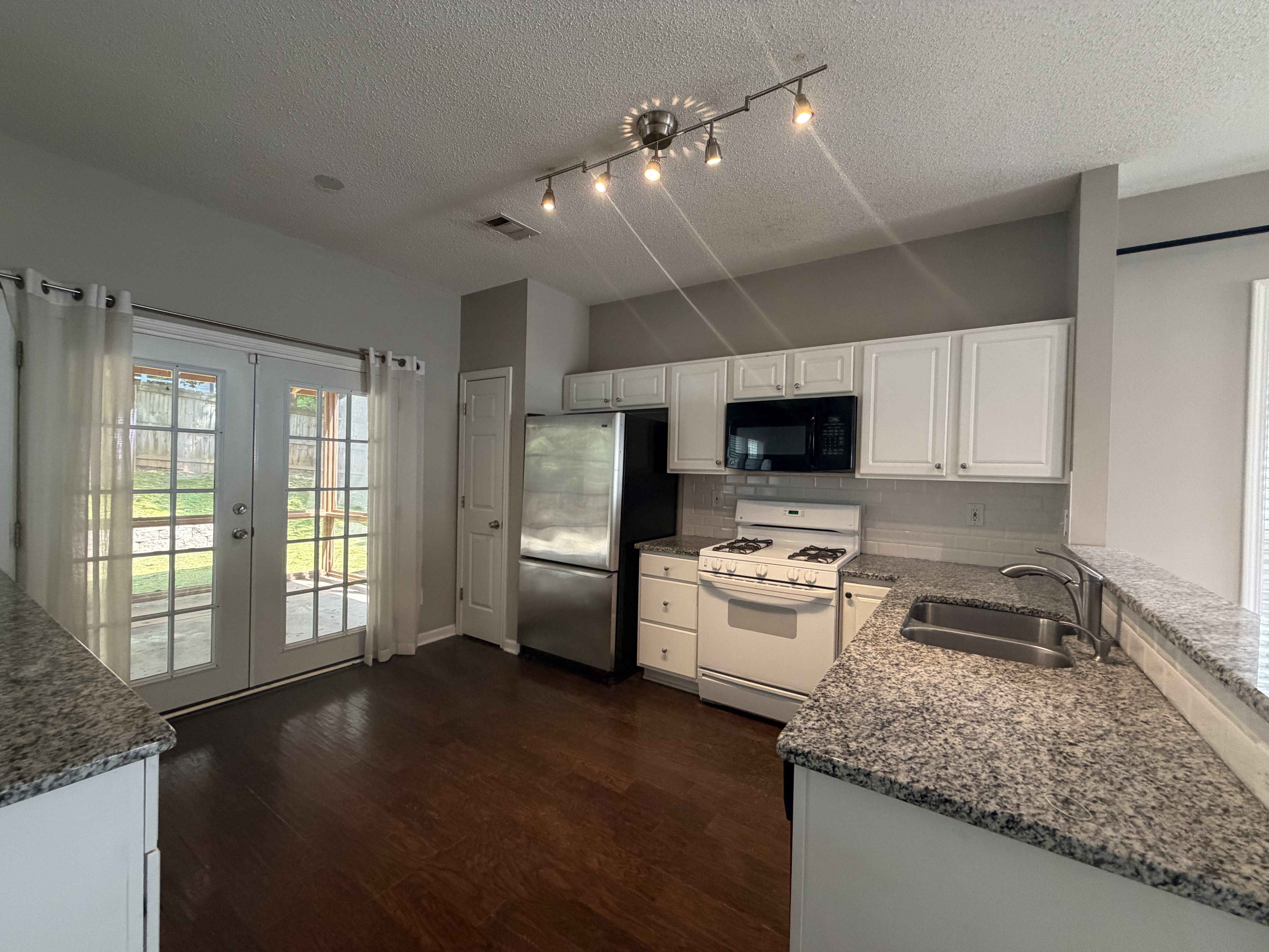 10905 Wittenridge Drive – photo 5