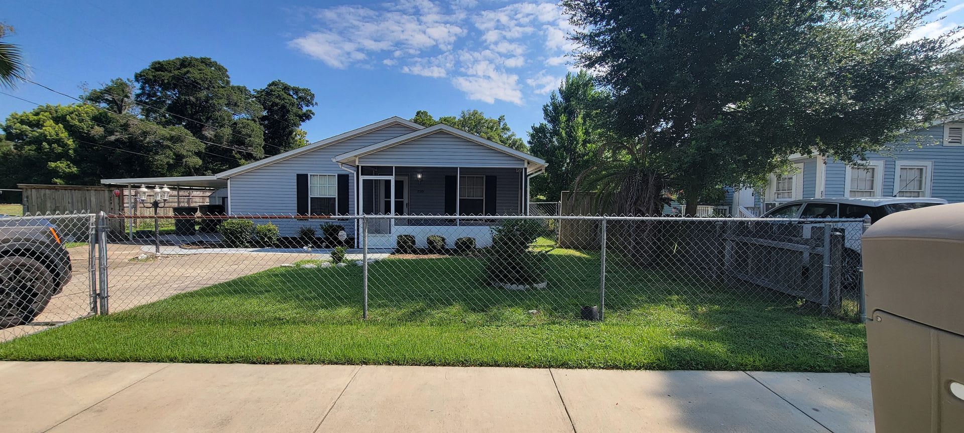 Charming three bedroom one bath home for rent. – photo 1