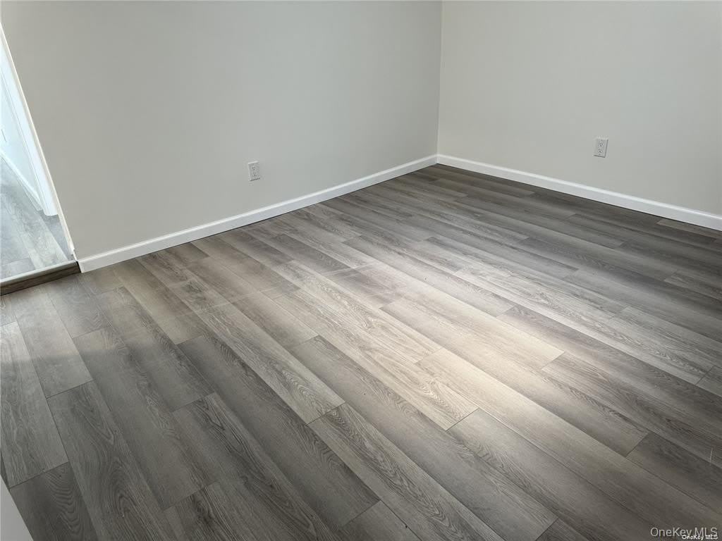 47-04 Greenpoint Avenue – photo 2