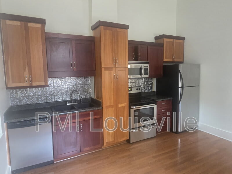 1156 S Brook St – photo 3