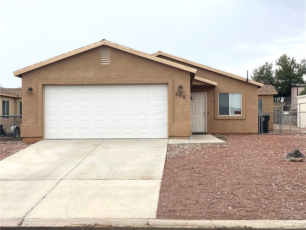 848 Roadrunner Drive – photo 1