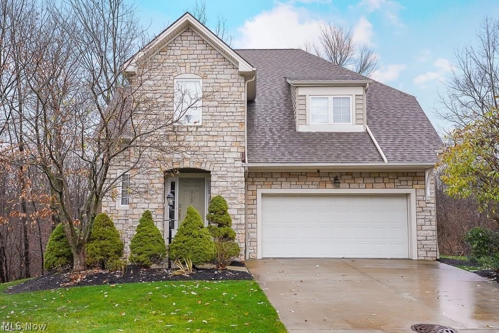 3729 Edgehill Drive – photo 1