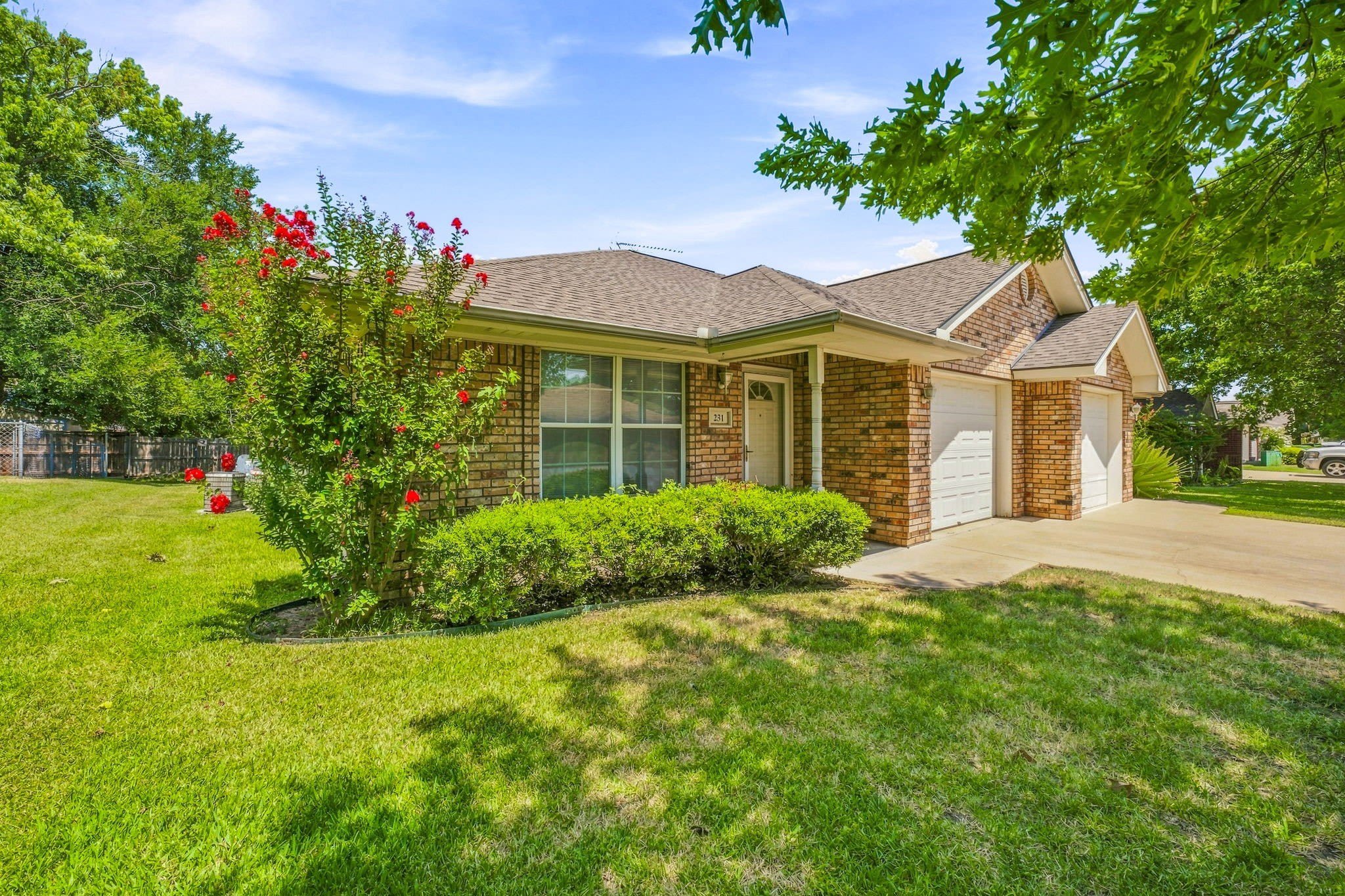 231 Bluebonnet Street – photo 2