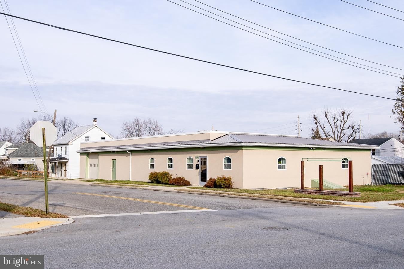 960 Kuhn Avenue – photo 1