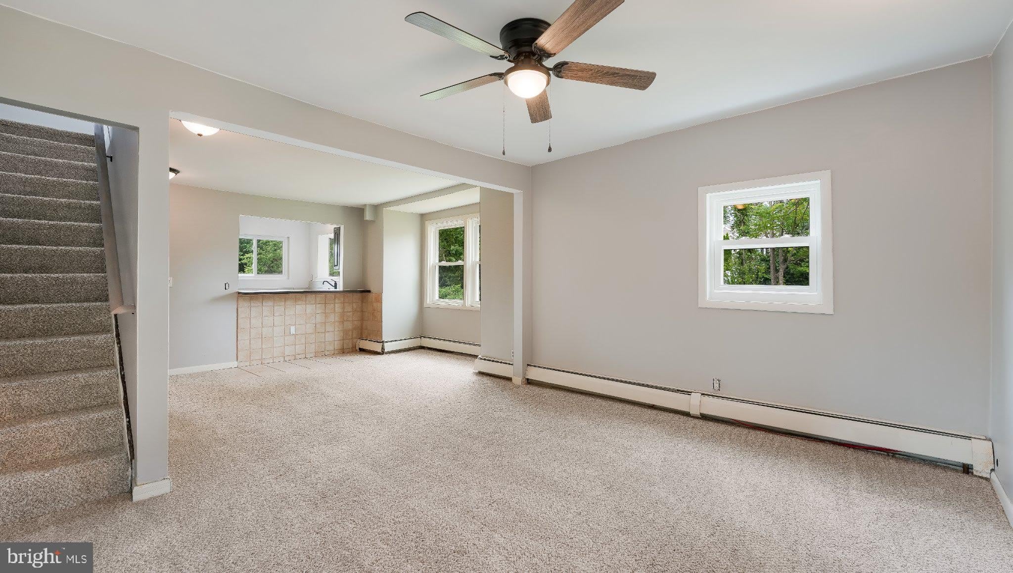 2346 Evergreen Avenue – photo 4