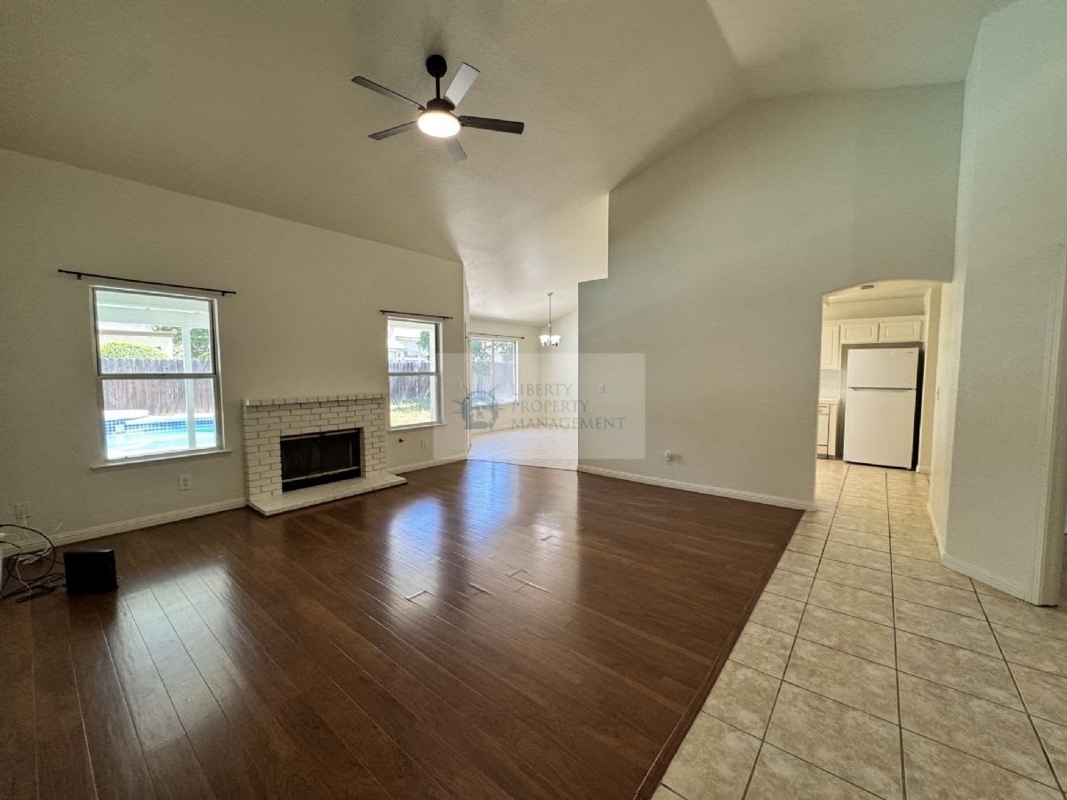 135 Decatur Ave – photo 4