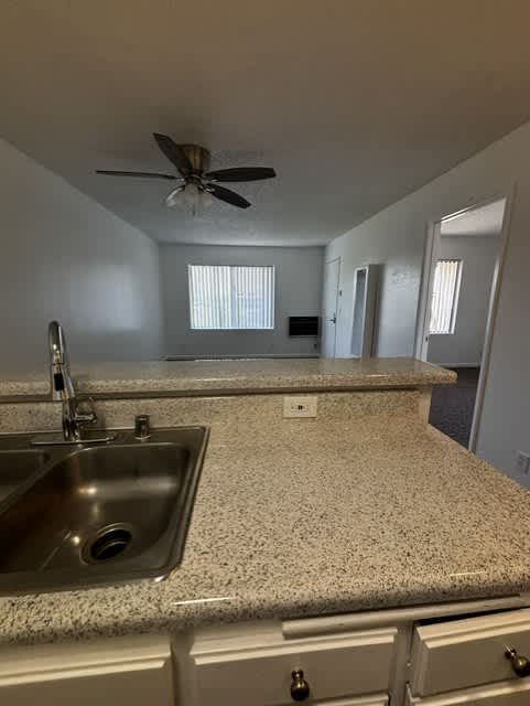 16200 Vermont Ave. – photo 3