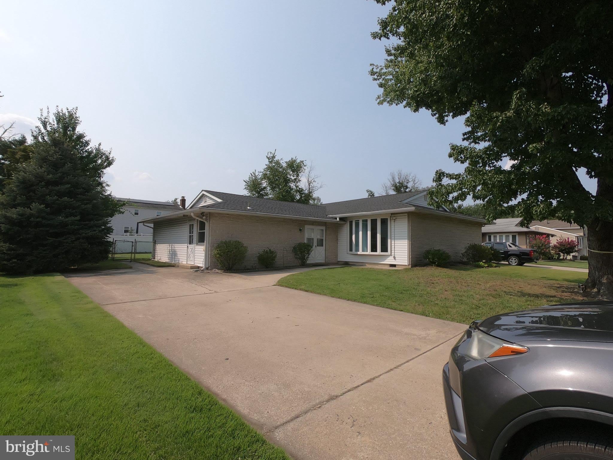 436 S SUFFOLK Drive – photo 3