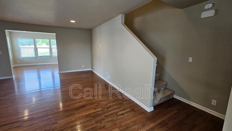 7813 S Parway Ln – photo 3