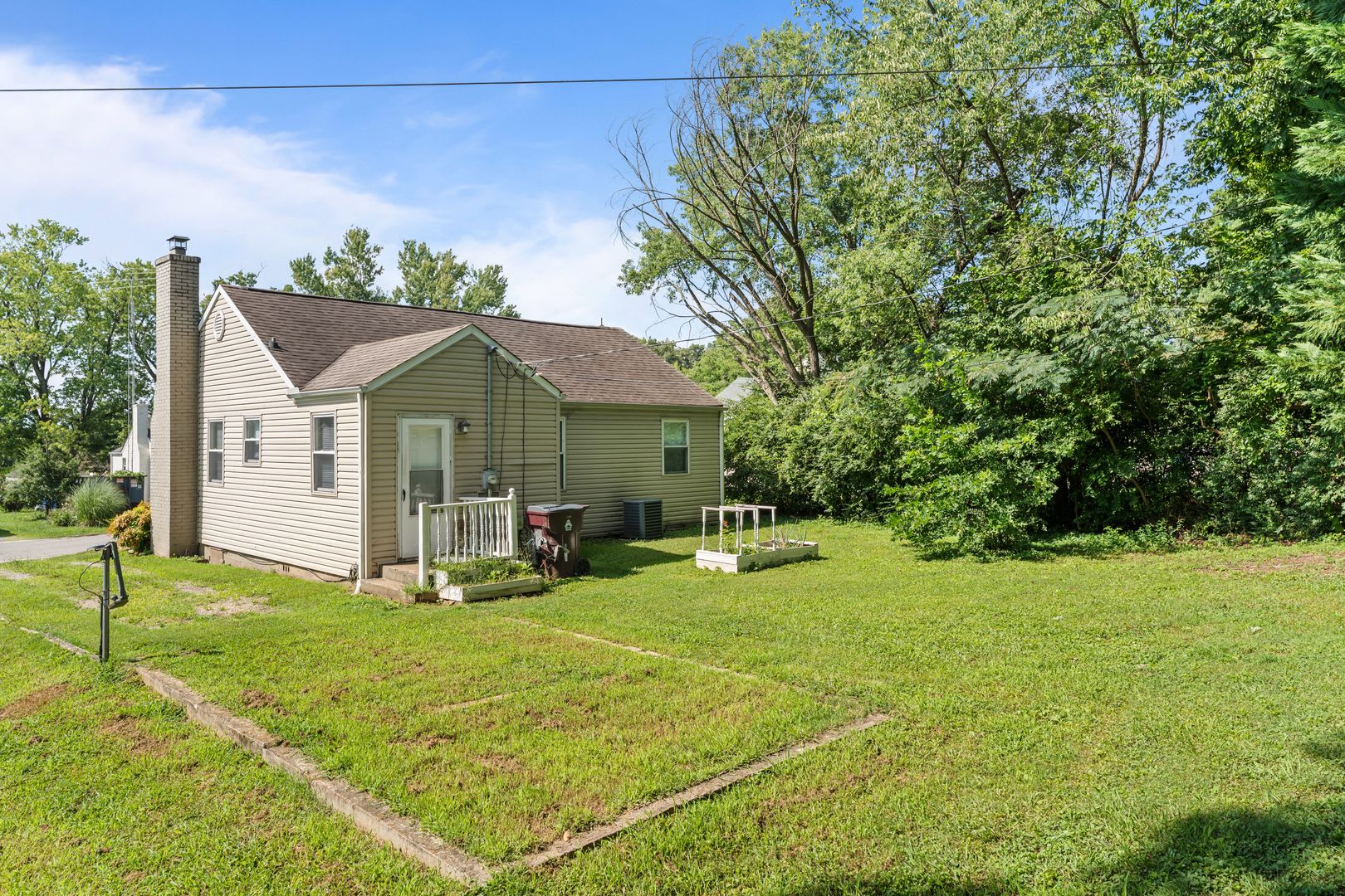 Cozy Cottage Next To Alcoa Schools – photo 3
