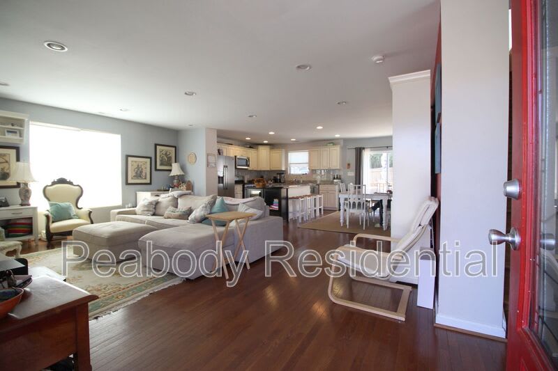 3114 16th St NE – photo 2