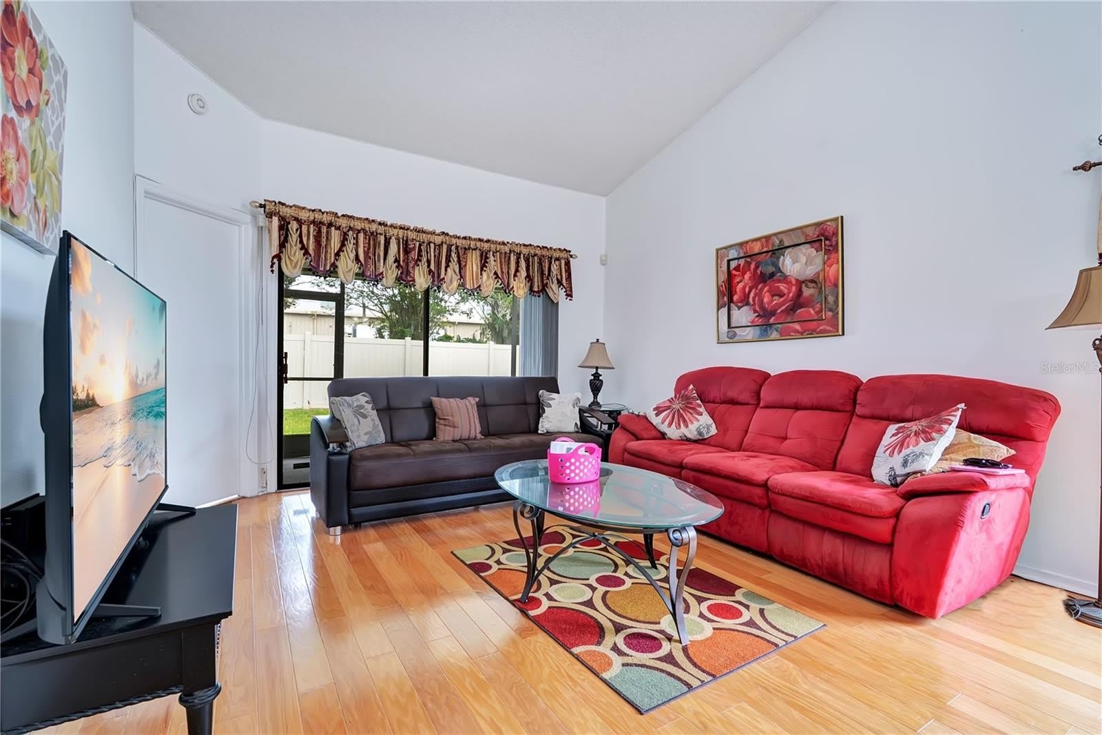 112 LAKEPOINTE Circle – photo 4