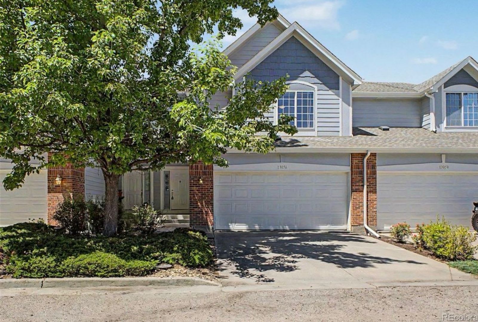 Thornton Townhome For Rent – photo 1