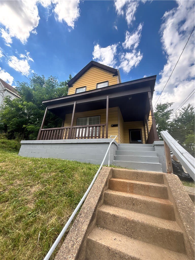 335 Cedarhurst St – photo 1