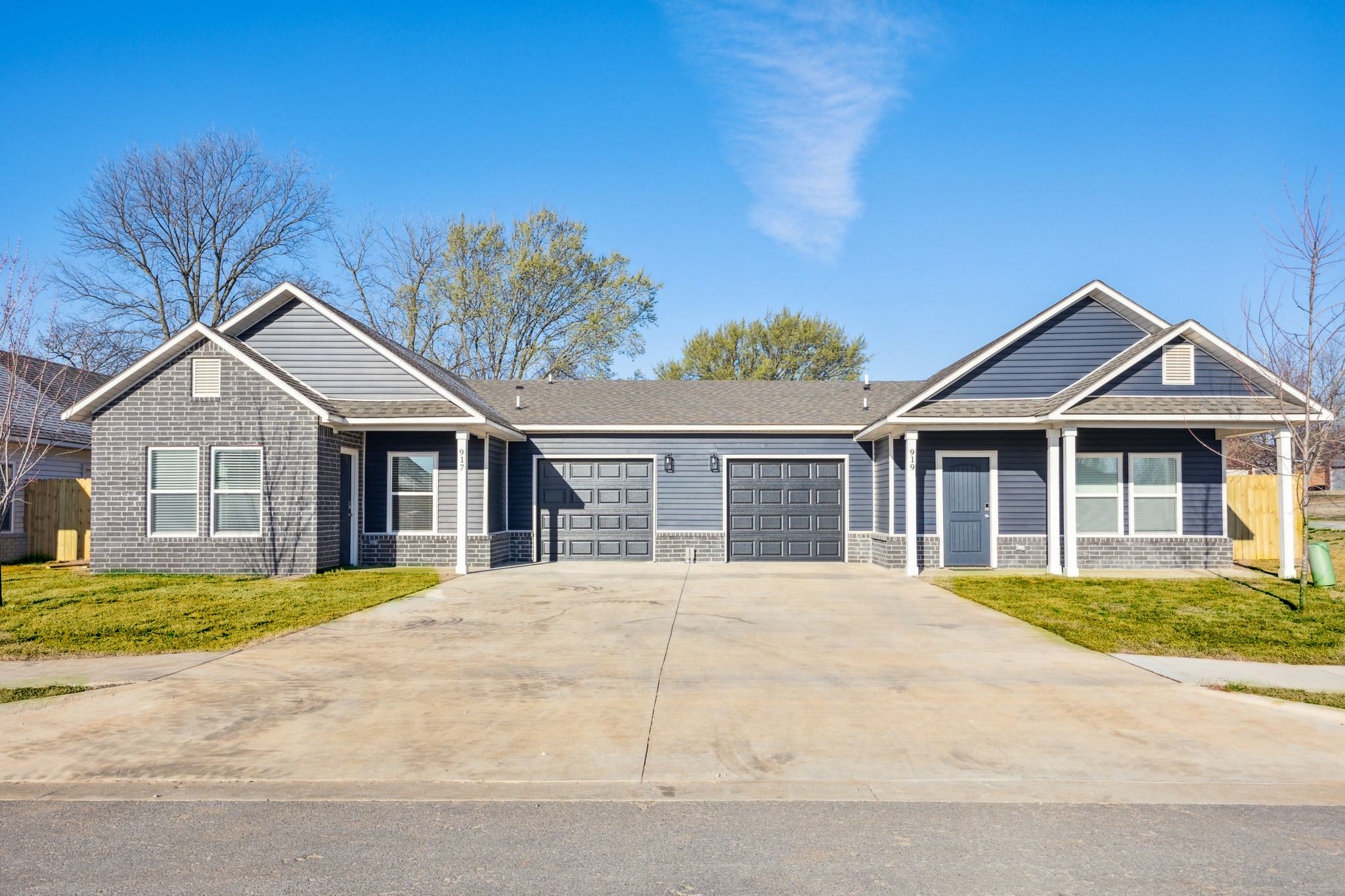 914 Valley Oaks Ln – photo 1
