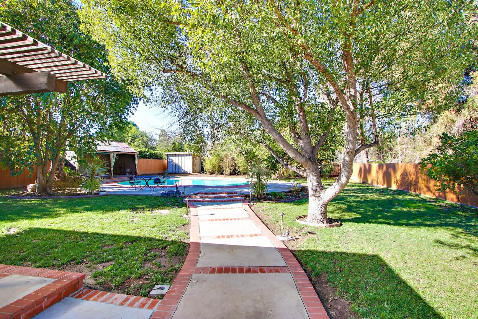 ENTERTAINER'S DELIGHT! GATED ESTATE IN SOUGHT AFTER COLLEGE ACRES! – photo 5