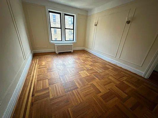 308 East 209th Street – photo 3